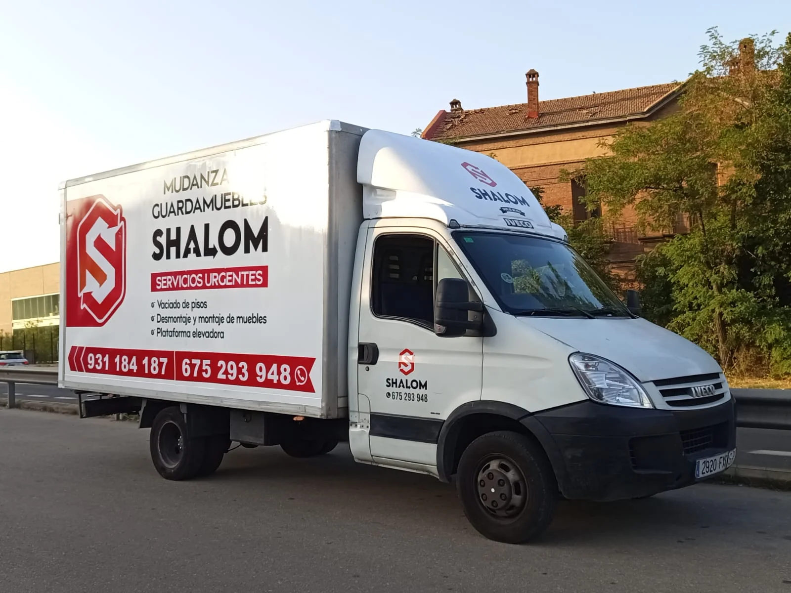 Furgoneta de Mudanzas Shalom